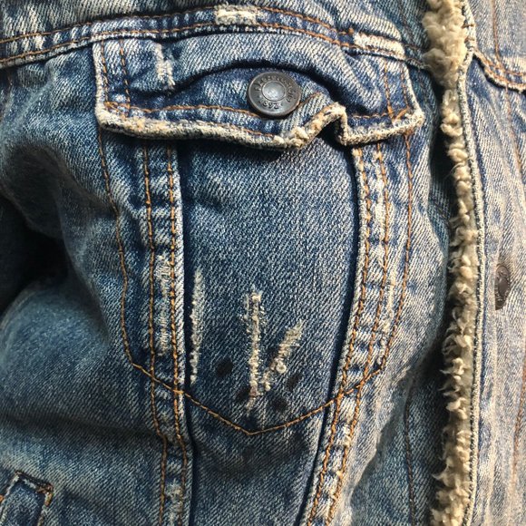 Abercrombie Women's Faux Fur Jeans Jacket - Picture 11 of 16